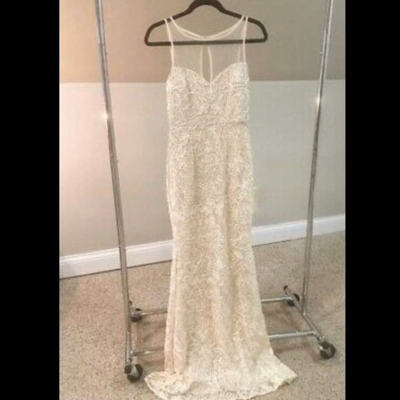 NWT Lulu’s Nathalie Gown - Picture 4 of 6